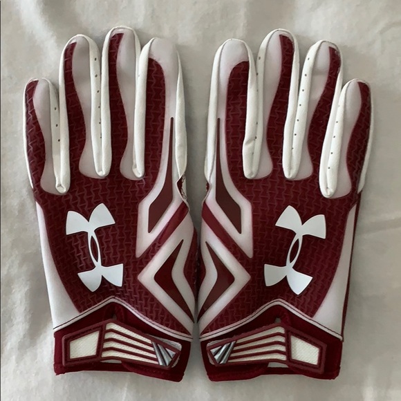 Under Armour Accessories Under Armour Mens Ncaa Football Gloves Poshmark